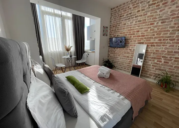 Bricks Apartament Tirana