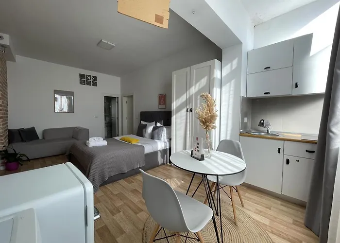 Bricks * Тирана